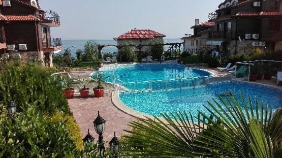 Лилия Apartment Sozopol Exterior photo